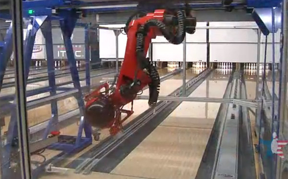 EARL，全世界最會打保齡球的機器人