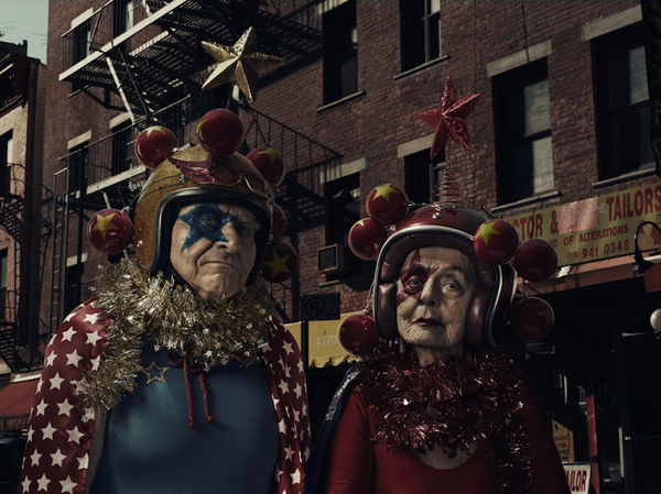 「拎祖媽卡好Part 2」：超女阿嬤回來了，還多了位超人阿公