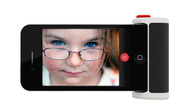 喀嚓！讓你的愛鳳更假掰的「Red Pop快門按鈕」