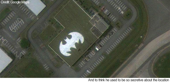 蝙蝠俠藏身處意外曝光，Google Maps就找得到！