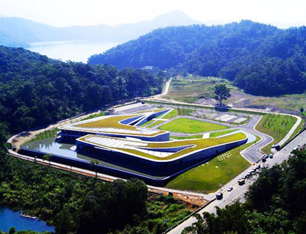 日月潭新景點！充滿設計味的「向山行政中心」