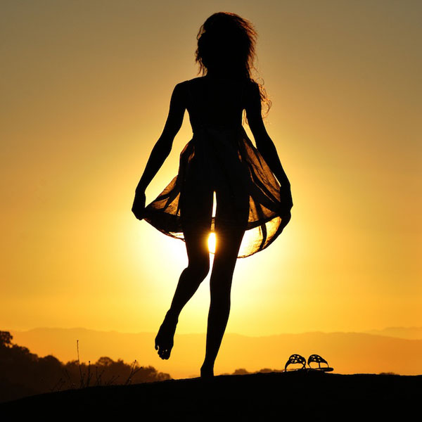 逆光無懼！充滿力量美感的剪影攝影