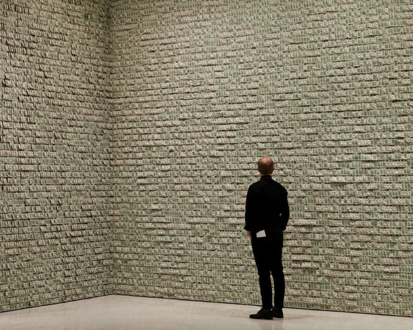 美金不值錢？！來瞧瞧用十萬美金當壁紙的奢華房間