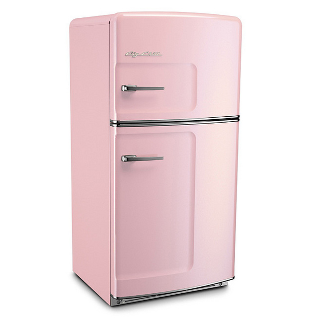 帶你回到50年代的粉嫩廚具