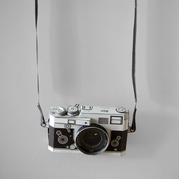 動手做！紙糊的徠卡相機也很潮