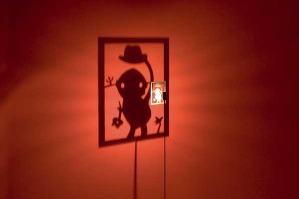 大玩影子戲法的創意立燈