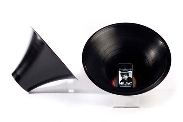 復古好聲音的黑膠唱片揚聲器