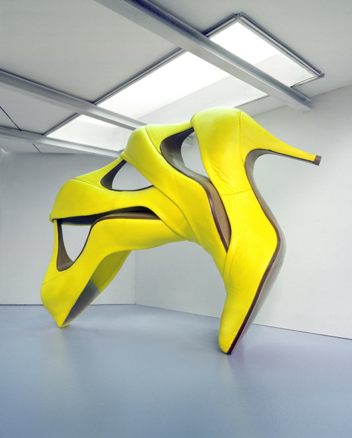 特大號高跟鞋？！不，是欺騙你雙眼的錯覺藝術