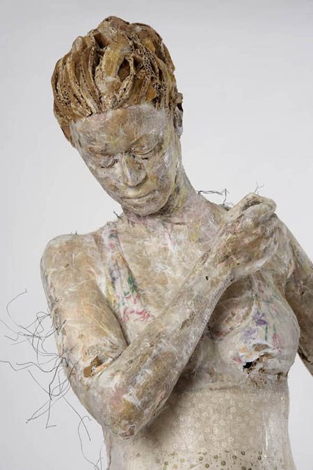 Vally Nomidou紙片雕塑：Let It Bleed