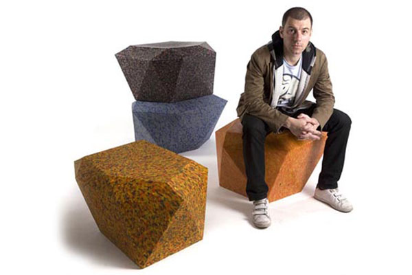 有稜有角又有型的回收塑膠鑽石椅