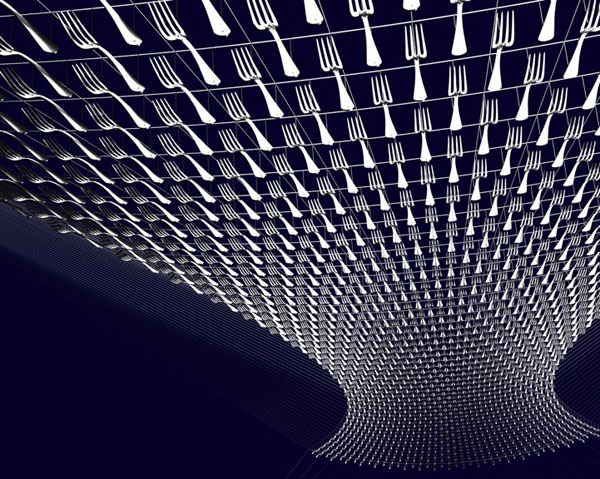 上千把叉子組成的飛天巨魚