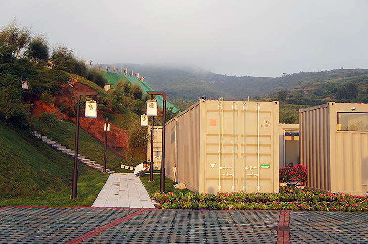 由貨櫃改裝而成的精品旅館--香箱鄉祈福村