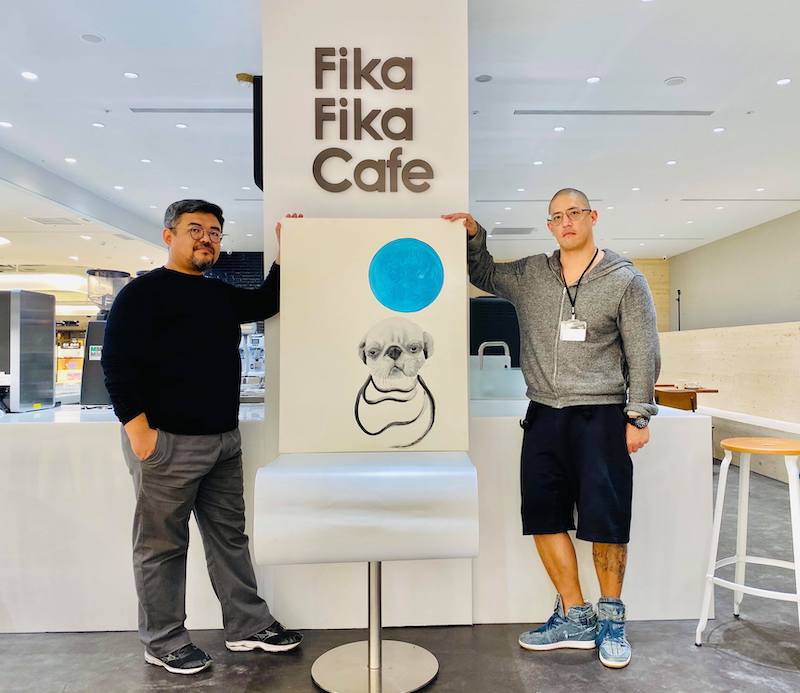 亞洲 50 間最佳咖啡店 Fika Fika 進駐遠百信義！純白簡約劇場式空間跨界出擊，拿鐵霜淇淋、威士忌咖啡上菜單