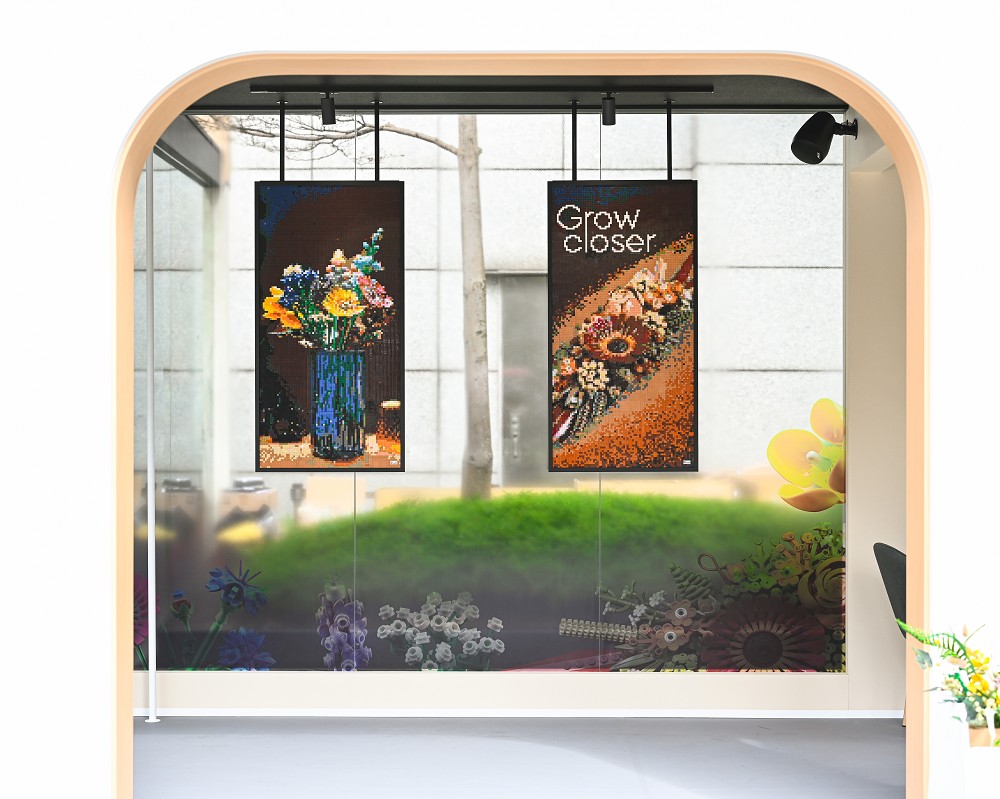 「樂高花藝咖啡屋」亮相台北信義誠品！ 野花花束、乾燥花擺設全新花藝系列登場