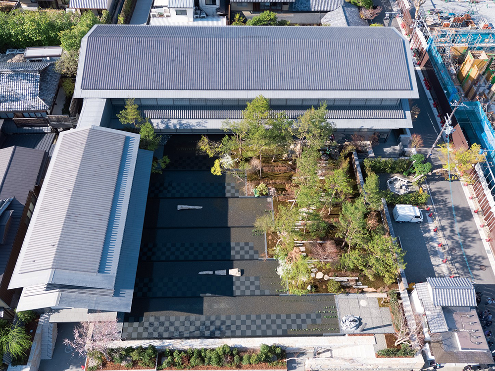 京都嵐山「福田美術館」開幕！依傍桂川、倒映嵐山美景，跨度江戶時代至當代的藝術新據點