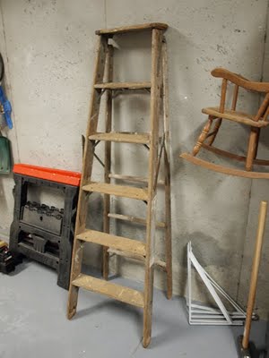 【DIY OK】用舊馬椅自製手工感十足的層板架