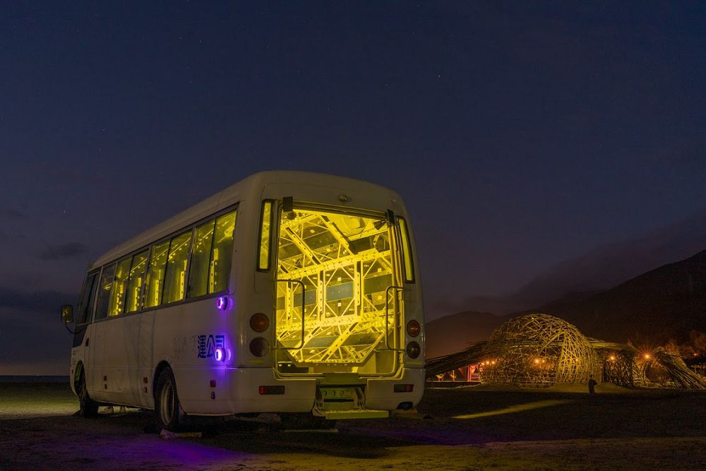 屏東看海美術館！「2020落山風藝術季」34組作品亮相海口小鎮