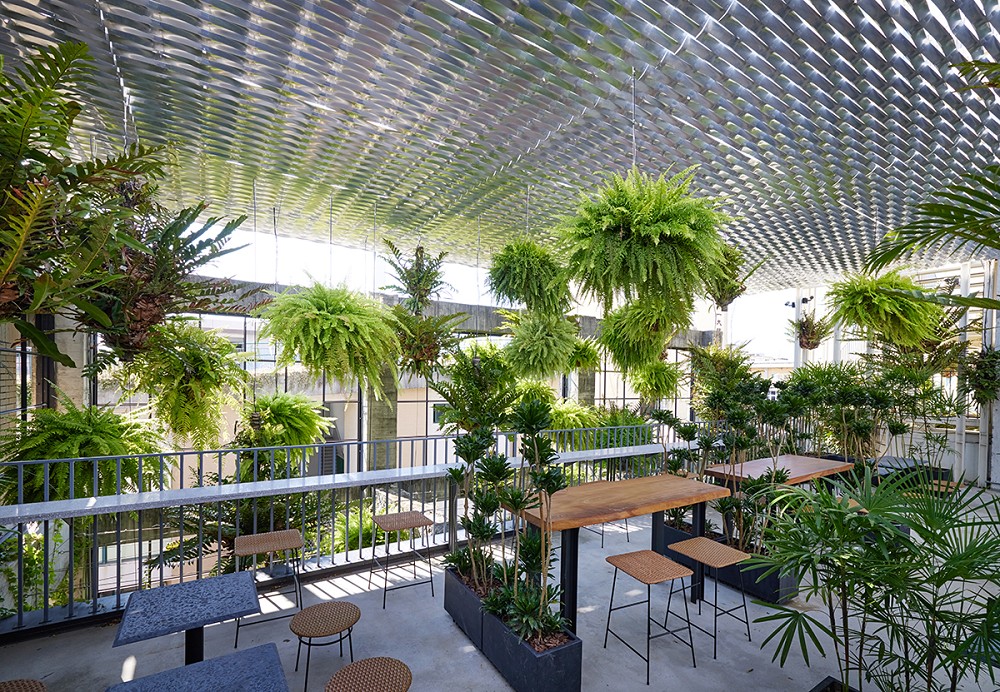 台南「南埕衖事」特色冰淇淋店！藤本壯介轉化台南巷弄成白色迷宮「衖 Lòng Stairs」