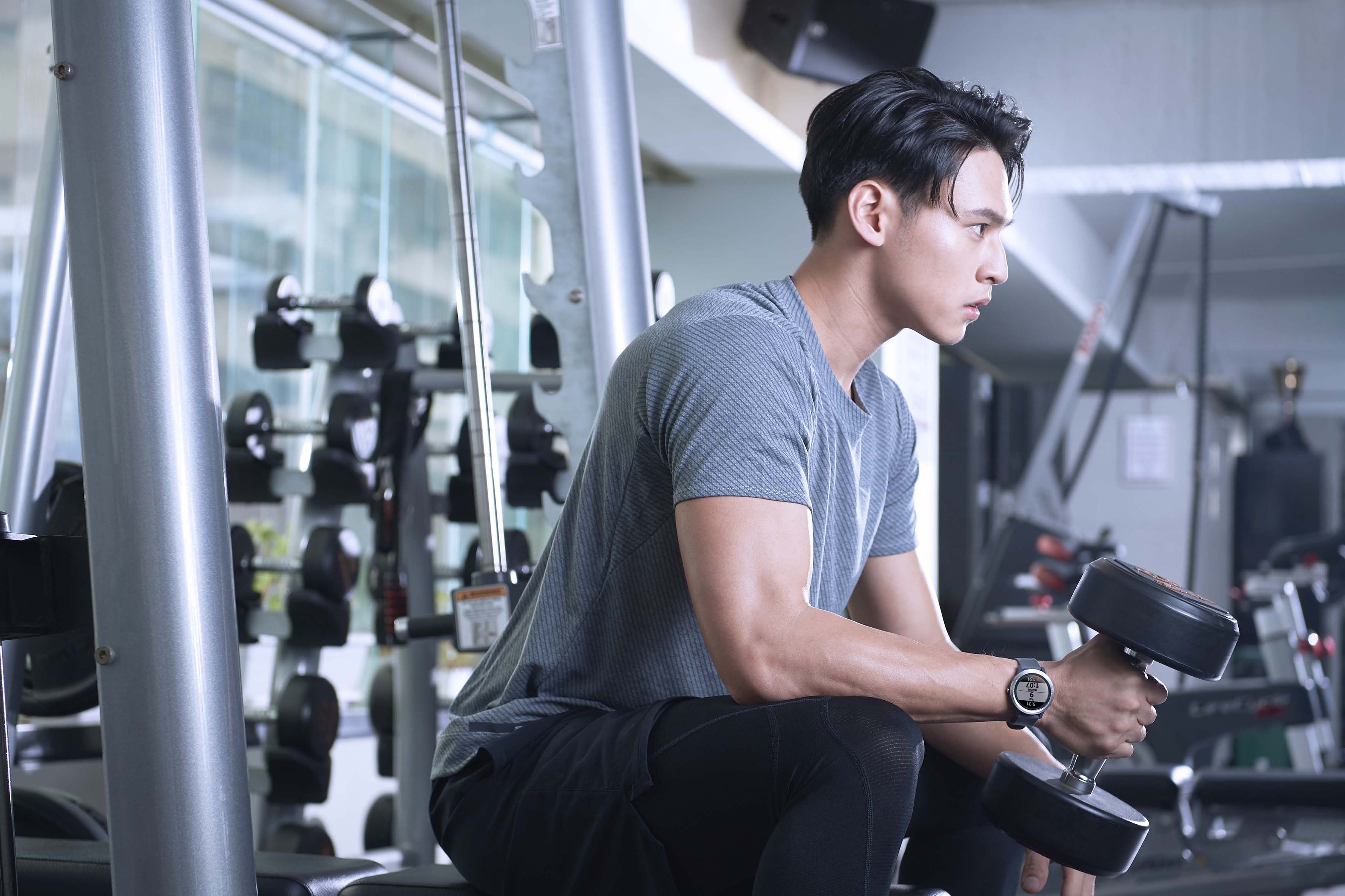 第一支內建悠遊卡智慧腕錶問世Garmin全新vivolife推出 型動悠遊 – 通勤、消費最速pay 掌控生活So Easy