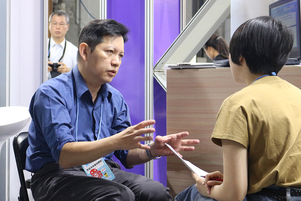 多疊一個強一倍的清淨力！專訪台灣首創依空間擴充效能的空氣清淨機 Cake V 負責人 Jason