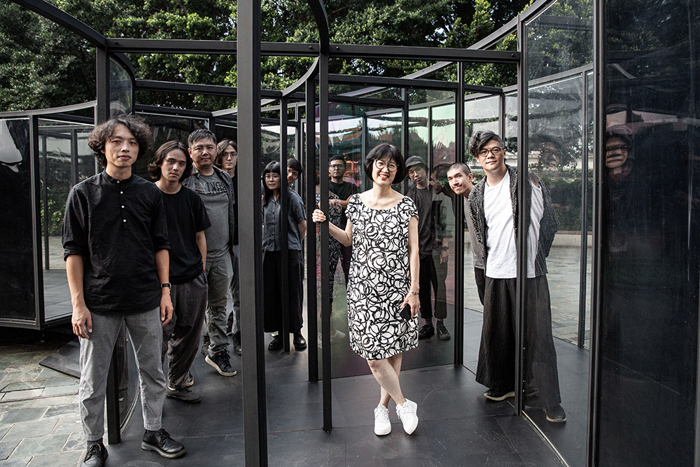 北美館戶外廣場 X-site《膜》裝置開幕！何理設計以「偏光片」玩味裝置空間虛實與錯覺