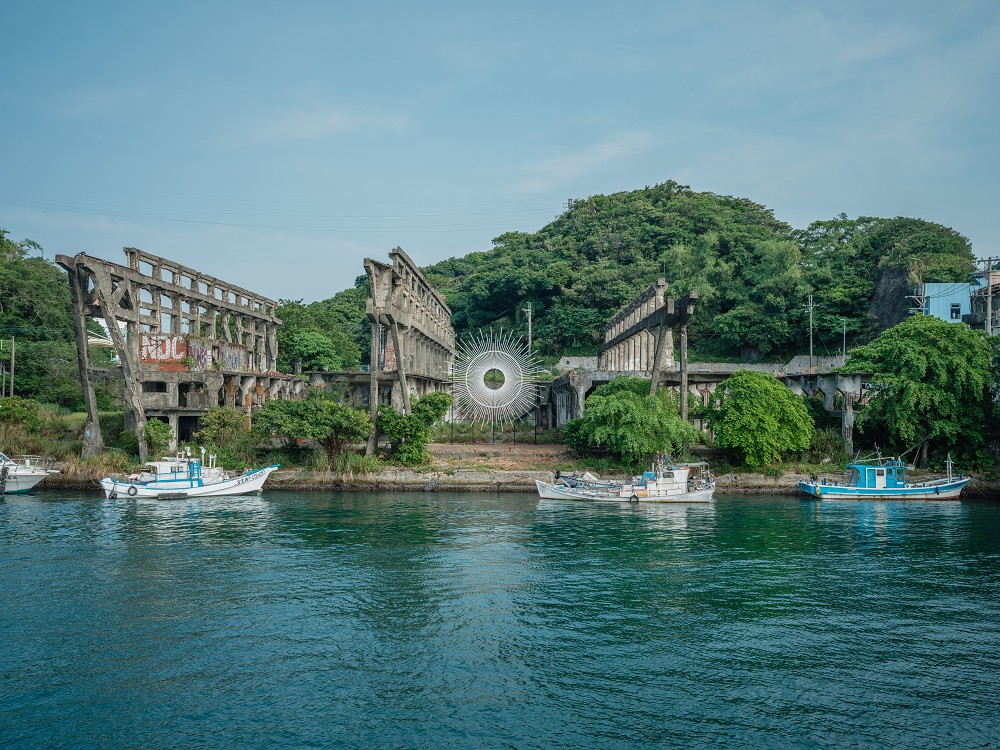 2023基隆潮藝術亮相正濱漁港！漂浮生物、光影創作等10組作品探索「海光介面」