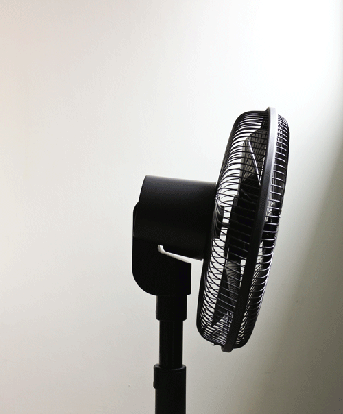 【生活玩物】美麗又省電的極簡風,±0 正負零 Aileron Fan 直流變頻電扇在細節處用心設計