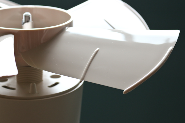 【生活玩物】美麗又省電的極簡風,±0 正負零 Aileron Fan 直流變頻電扇在細節處用心設計