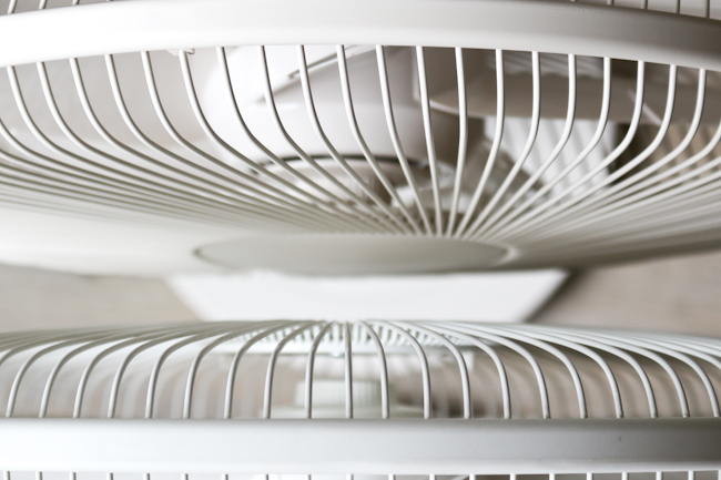 【生活玩物】美麗又省電的極簡風,±0 正負零 Aileron Fan 直流變頻電扇在細節處用心設計