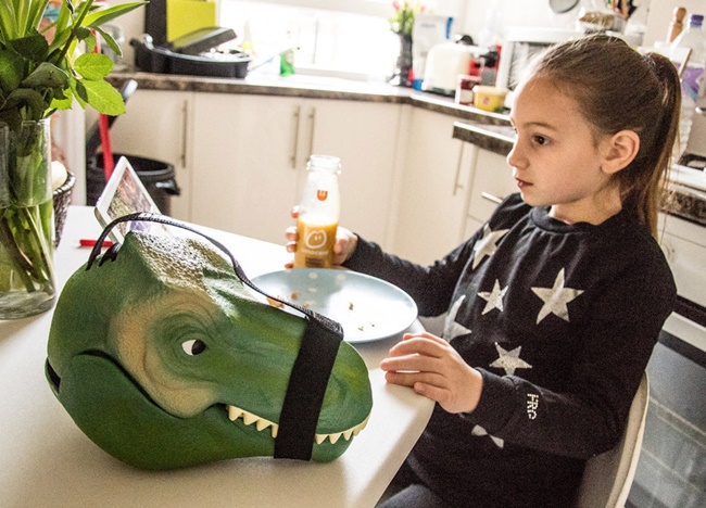 守護你的午餐糧食,要偷吃先過暴龍這一關!