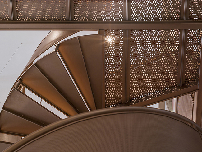 【台灣設計】沒有生病也想去！分子藥局打造綠色實驗室