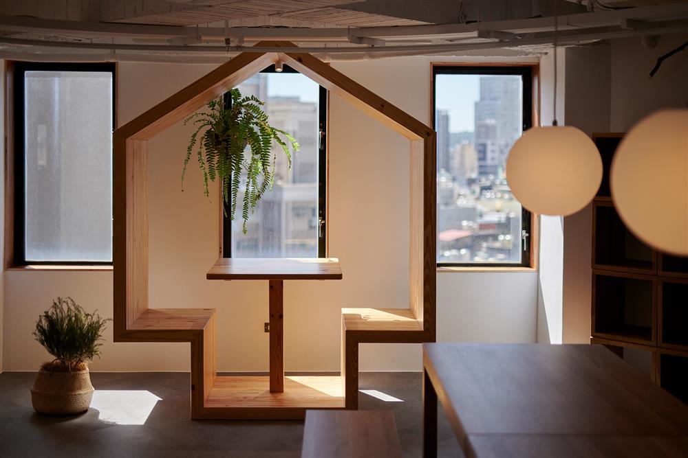 「森SPACE」全台首間無印良品空間改造共享辦公室！藏身新竹商辦大樓裡的質感工作場域