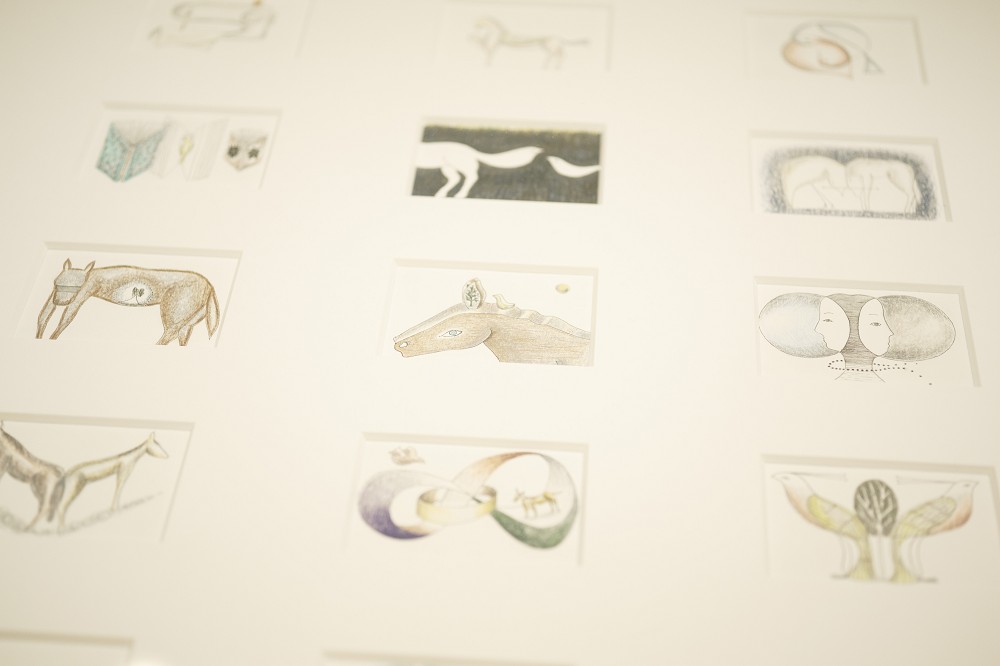 皆川明《TSUZUKU》亮相高美館！8大主題展出經典布料、服裝、插畫設計等950件作品