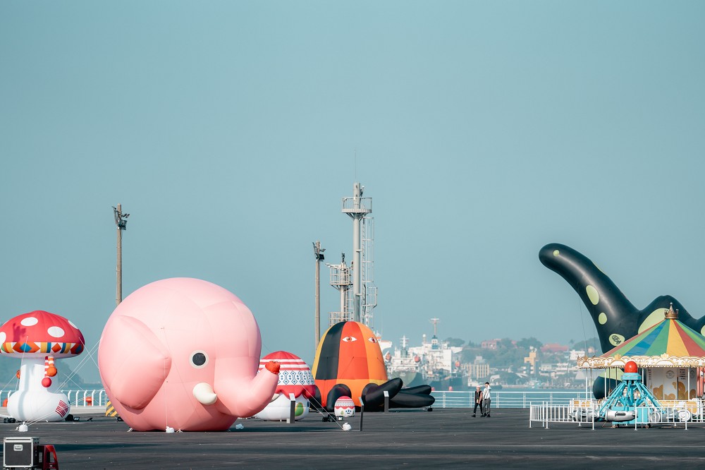 高雄「冬日遊樂園」充氣藝術裝置展！《療癒森林》集結5組藝術家可愛創作