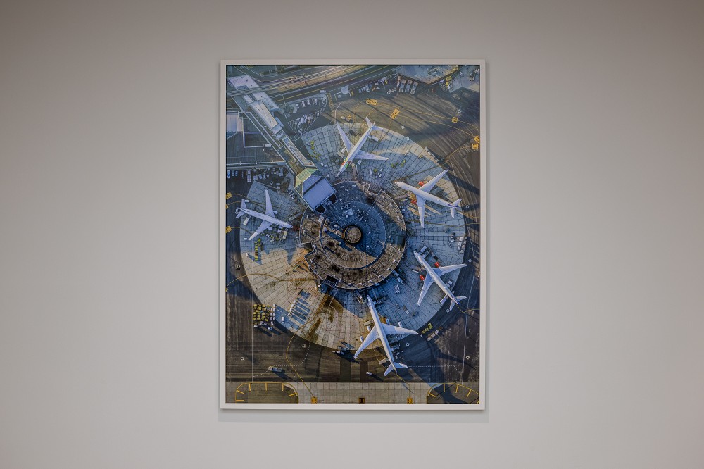 忠泰美術館攝影展《文明：當代生活啟示錄》！8大主題、200件作品反思人類的現在與未來