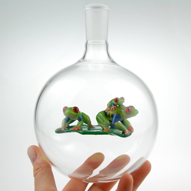 神等級玻璃精工,每一個都是在烈焰之中雕琢出來的完美產物