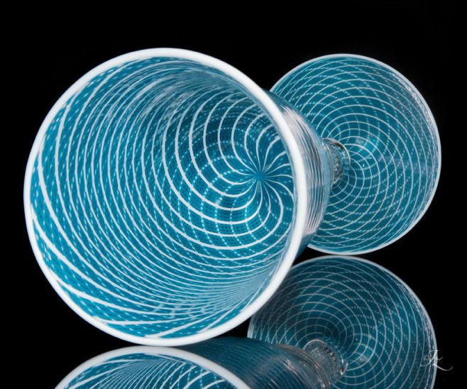 神等級玻璃精工,每一個都是在烈焰之中雕琢出來的完美產物