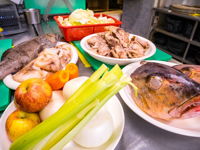 【美食名片夾】一魚多吃的 Q 彈野生魚大餐 - 八度野生魚鋪