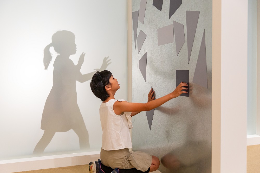 北美館兒藝中心《加加減減—和身體玩遊戲》！巨人澡堂、舞動雕塑等8組藝術家創作