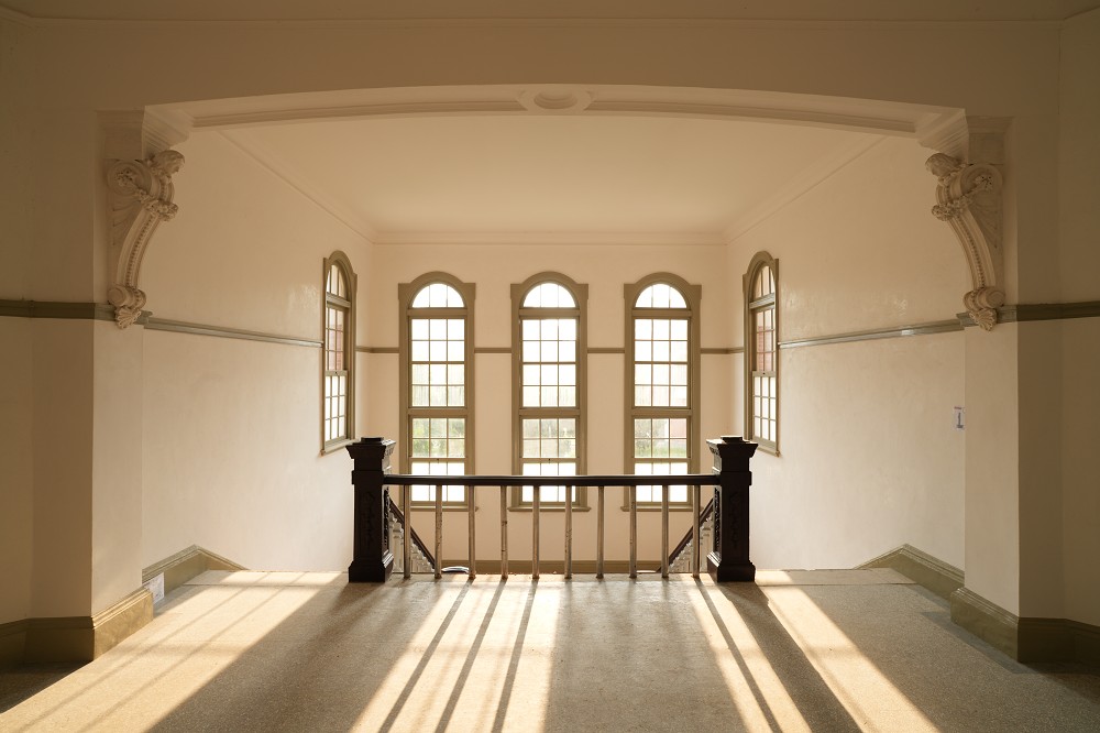 「2023城市串遊季」臺中州廳開展！走進百年古蹟看見修復工程、插畫創作、限定咖啡