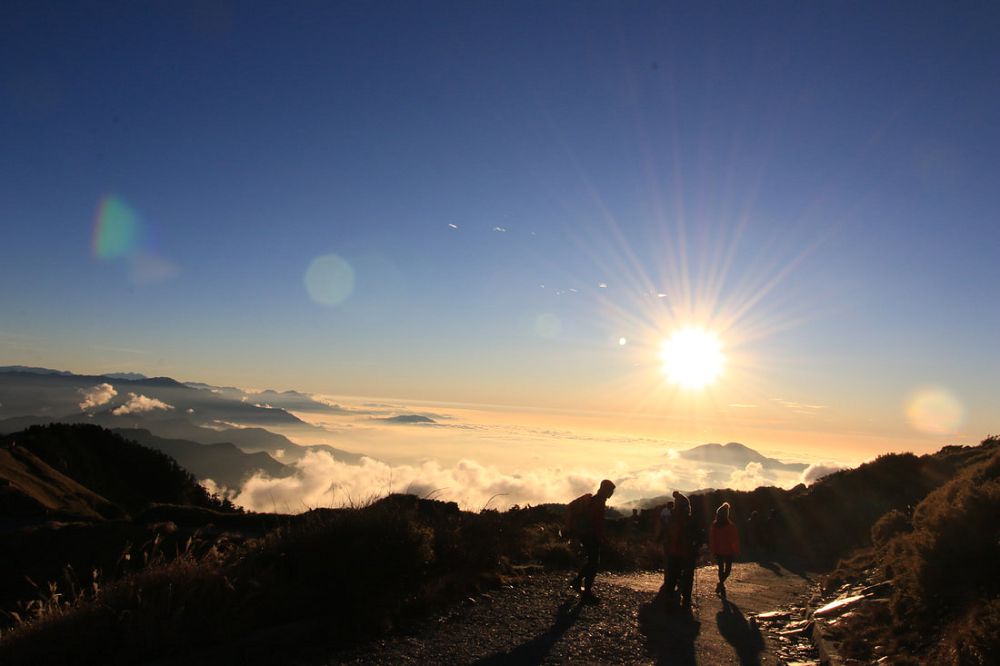 台灣瘋「山林跨年」迎第一道曙光!宜蘭太平山成隱藏版勝地、夢幻之境 10 大自然秘境公開