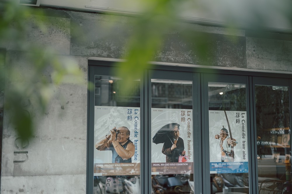 精巧皮雕藝術！台灣藝術家段安國「浮相」用皮革雕塑人偶呈現人生百態