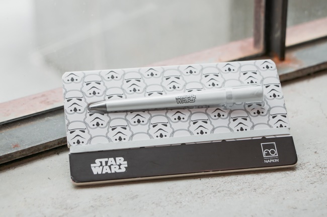 不用墨水也不用筆芯， Napkin 永恆無印筆帶你感受大藝術家的手感溫度