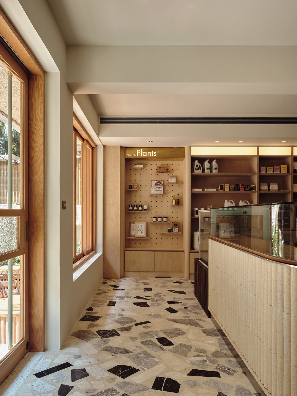 台北蔬食選物超市「mise en Plants」！美感空間、專售純蔬食、無麩質甜點傳遞永續