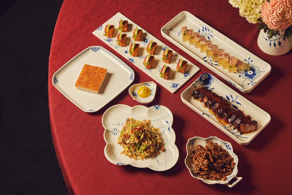 晶華軒X丹麥皇家哥本哈根聯名團圓套餐!百年手繪經典唐草餐瓷遇上東方粵菜盛宴