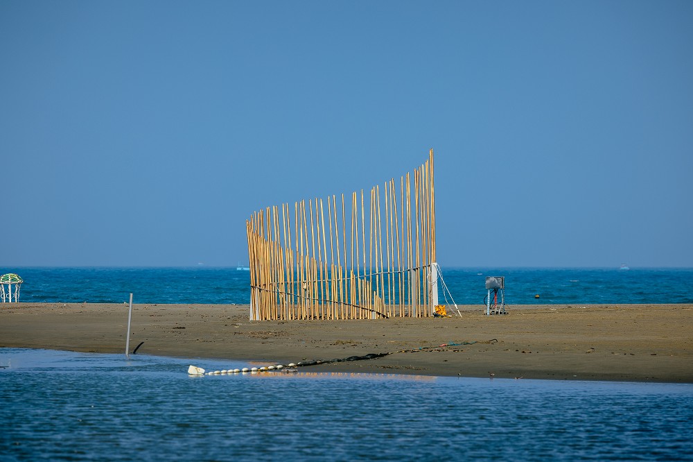2021屏東落山風藝術季登場！海上絲帶教堂、風之竹裝置等18件作品亮點