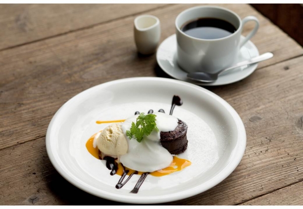 書與咖啡的完美組合！東京充滿特色的 BOOK Cafe 咖啡廳 5 選