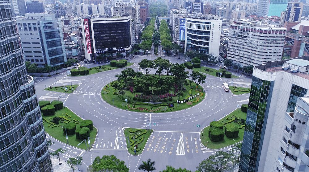 忠泰美術館《殘山剩水》當代藝術展,於疫情時代中提問「我們的城市失敗了嗎?」