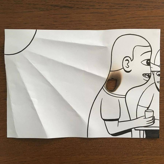 一隻筆、一張紙，丹麥藝術家撕出一片幽默！