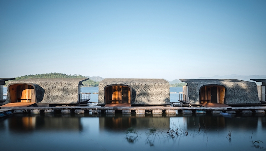 湖上漂浮飯店！泰國北碧府「Z9 Resort」絕美湖景水上度假旅宿